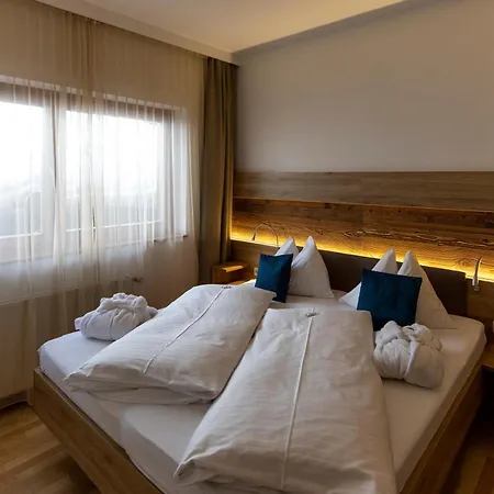 فندق Turracherhof تراشر هوهه